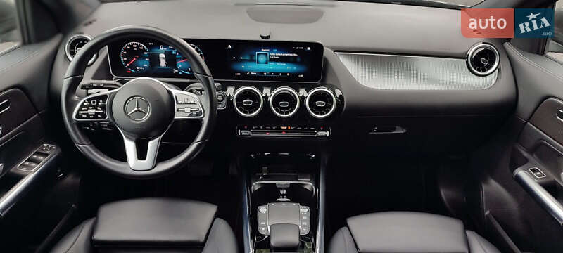 Внедорожник / Кроссовер Mercedes-Benz GLA-Class 2020 в Киеве