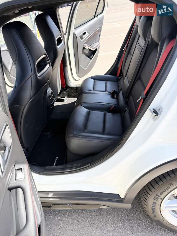 Внедорожник / Кроссовер Mercedes-Benz GLA-Class 2016 в Одессе