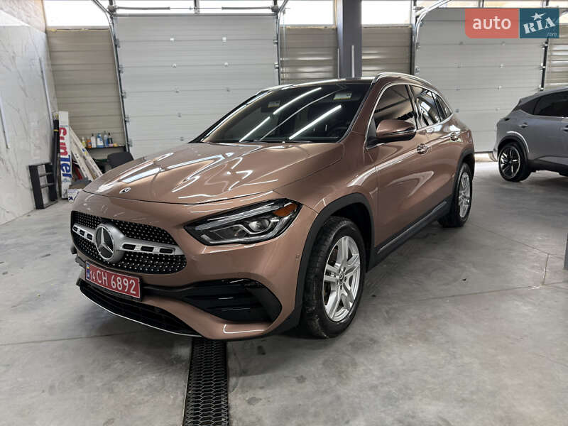 Mercedes-Benz GLA-Class 2023