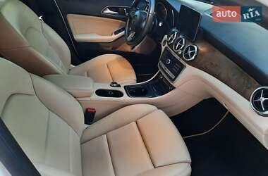 Внедорожник / Кроссовер Mercedes-Benz GLA-Class 2018 в 