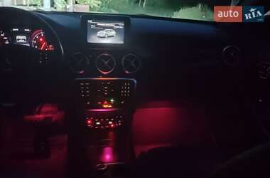 Внедорожник / Кроссовер Mercedes-Benz GLA-Class 2016 в 