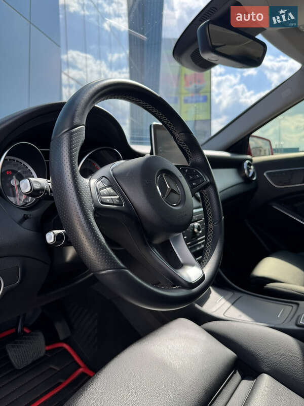 Внедорожник / Кроссовер Mercedes-Benz GLA-Class 2016 в Киеве