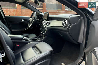 Внедорожник / Кроссовер Mercedes-Benz GLA-Class 2016 в 