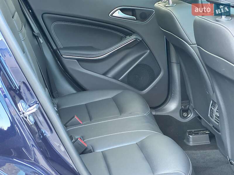 Позашляховик / Кросовер Mercedes-Benz GLA-Class 2019 в Одесі