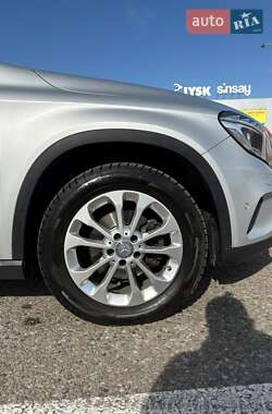 Внедорожник / Кроссовер Mercedes-Benz GLA-Class 2014 в 