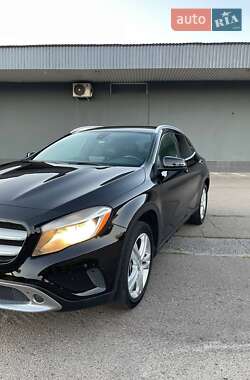 Внедорожник / Кроссовер Mercedes-Benz GLA-Class 2016 в 