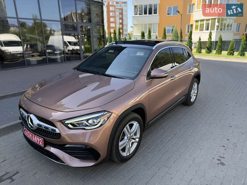 Внедорожник / Кроссовер Mercedes-Benz GLA-Class 2022 в 