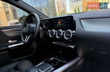 Внедорожник / Кроссовер Mercedes-Benz GLA-Class 2022 в 