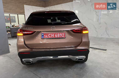 Внедорожник / Кроссовер Mercedes-Benz GLA-Class 2022 в 