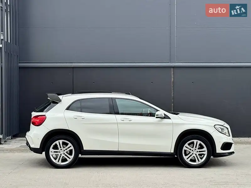 Mercedes-Benz GLA-Class 2015