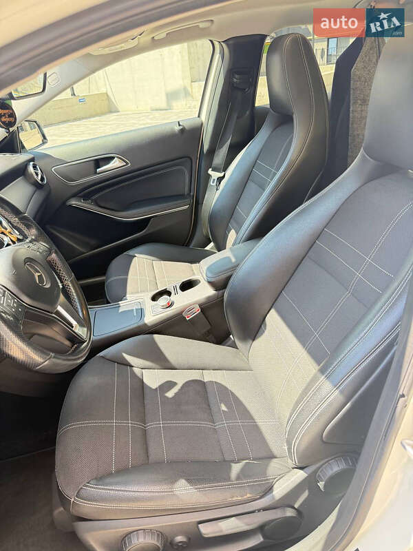 Внедорожник / Кроссовер Mercedes-Benz GLA-Class 2015 в Львове