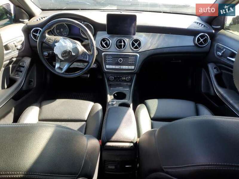 Внедорожник / Кроссовер Mercedes-Benz GLA-Class 2019 в Львове