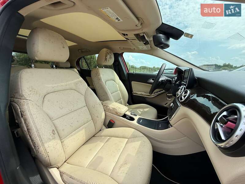 Внедорожник / Кроссовер Mercedes-Benz GLA-Class 2015 в Луцке