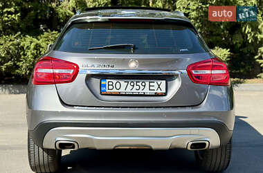 Внедорожник / Кроссовер Mercedes-Benz GLA-Class 2016 в 