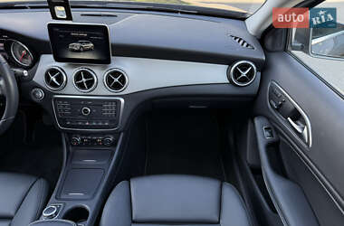 Внедорожник / Кроссовер Mercedes-Benz GLA-Class 2016 в 