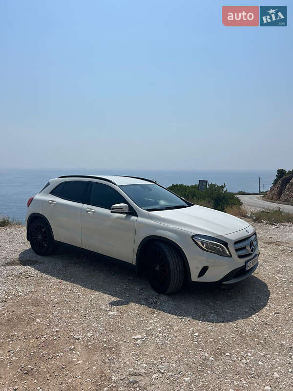 Внедорожник / Кроссовер Mercedes-Benz GLA-Class 2016 в Ивано-Франковске