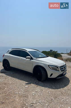 Внедорожник / Кроссовер Mercedes-Benz GLA-Class 2016 в 