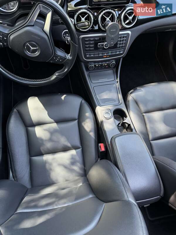 Позашляховик / Кросовер Mercedes-Benz GLA-Class 2014 в Мукачевому