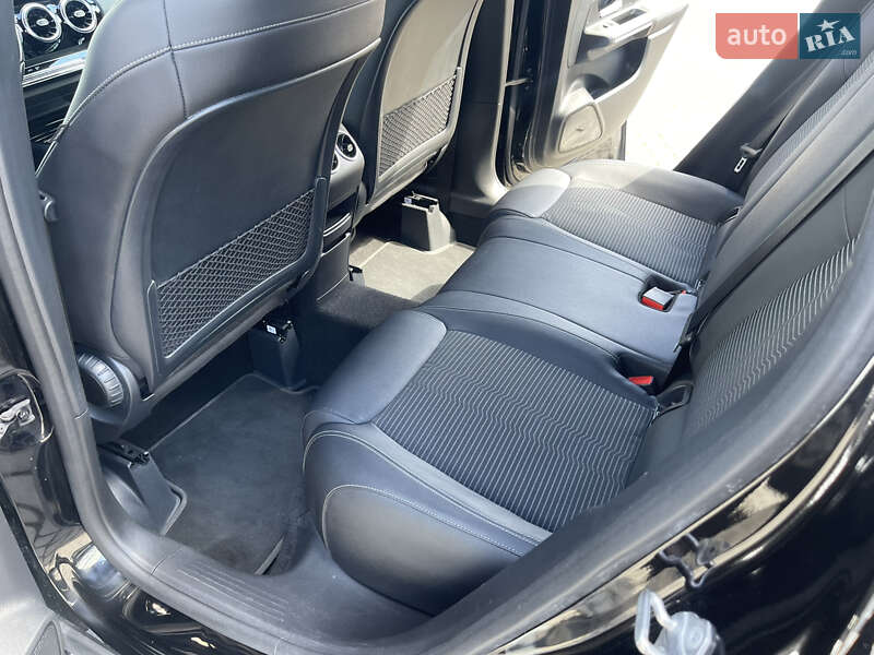 Внедорожник / Кроссовер Mercedes-Benz GLA-Class 2020 в Мукачево