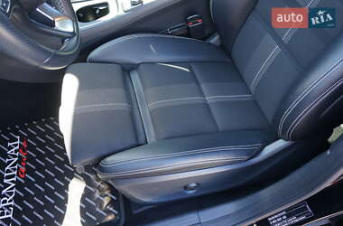 Внедорожник / Кроссовер Mercedes-Benz GLA-Class 2017 в 