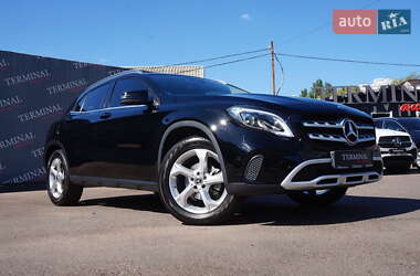 Внедорожник / Кроссовер Mercedes-Benz GLA-Class 2017 в 