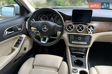 Внедорожник / Кроссовер Mercedes-Benz GLA-Class 2018 в 
