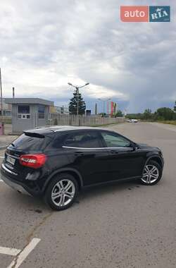 Внедорожник / Кроссовер Mercedes-Benz GLA-Class 2015 в 