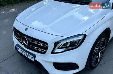 Внедорожник / Кроссовер Mercedes-Benz GLA-Class 2018 в 