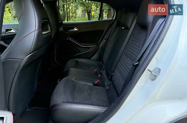 Внедорожник / Кроссовер Mercedes-Benz GLA-Class 2018 в 