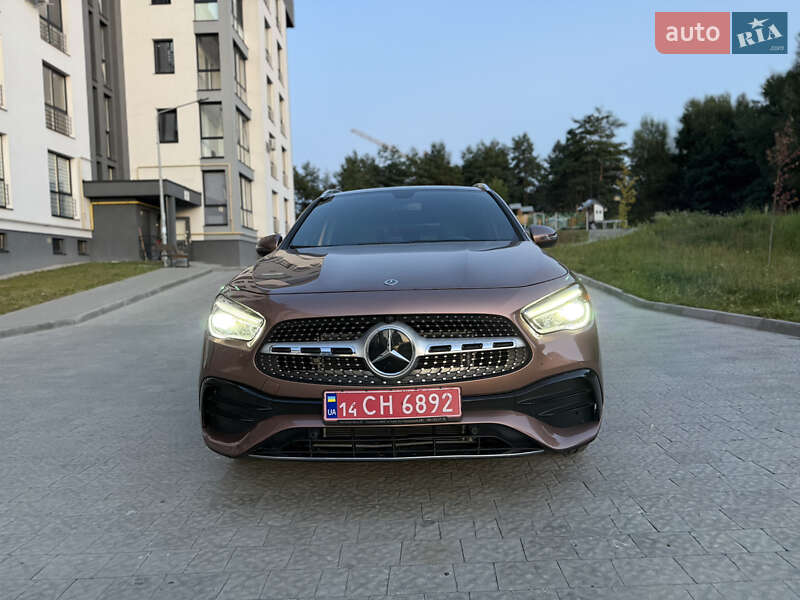 Внедорожник / Кроссовер Mercedes-Benz GLA-Class 2022 в 