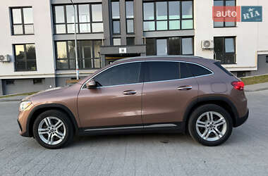 Внедорожник / Кроссовер Mercedes-Benz GLA-Class 2022 в 