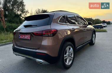Внедорожник / Кроссовер Mercedes-Benz GLA-Class 2022 в 