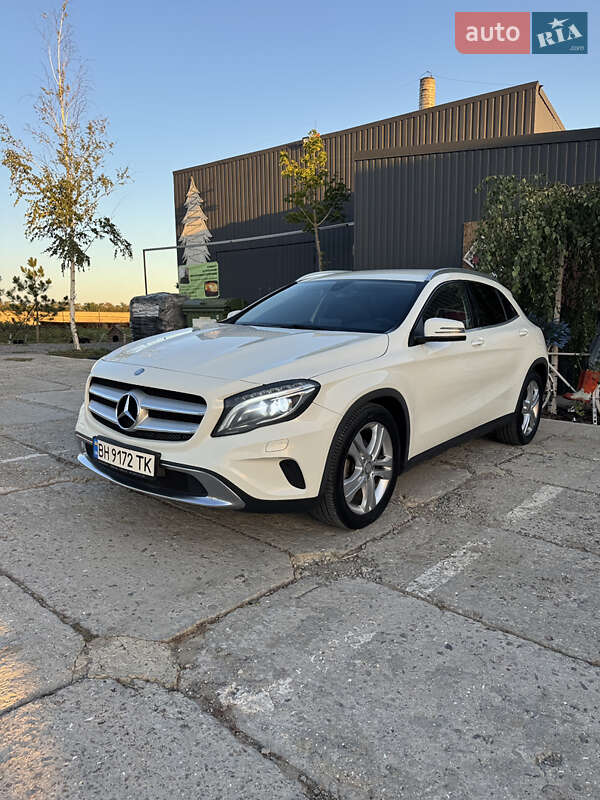 Mercedes-Benz GLA-Class 2016