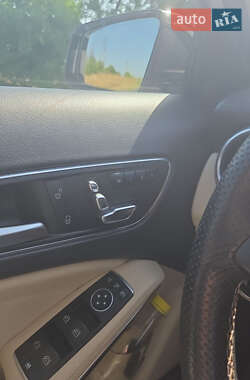 Позашляховик / Кросовер Mercedes-Benz GLA-Class 2018 в 