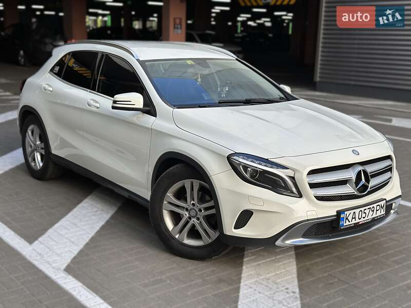 Mercedes-Benz GLA-Class 2015