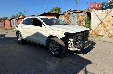 Внедорожник / Кроссовер Mercedes-Benz GLA-Class 2015 в Запорожье