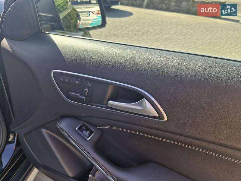 Позашляховик / Кросовер Mercedes-Benz GLA-Class 2014 в Хмельницькому