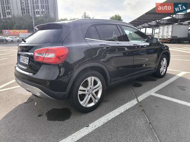 Внедорожник / Кроссовер Mercedes-Benz GLA-Class 2015 в Львове