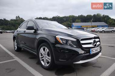 Позашляховик / Кросовер Mercedes-Benz GLA-Class 2015 в 