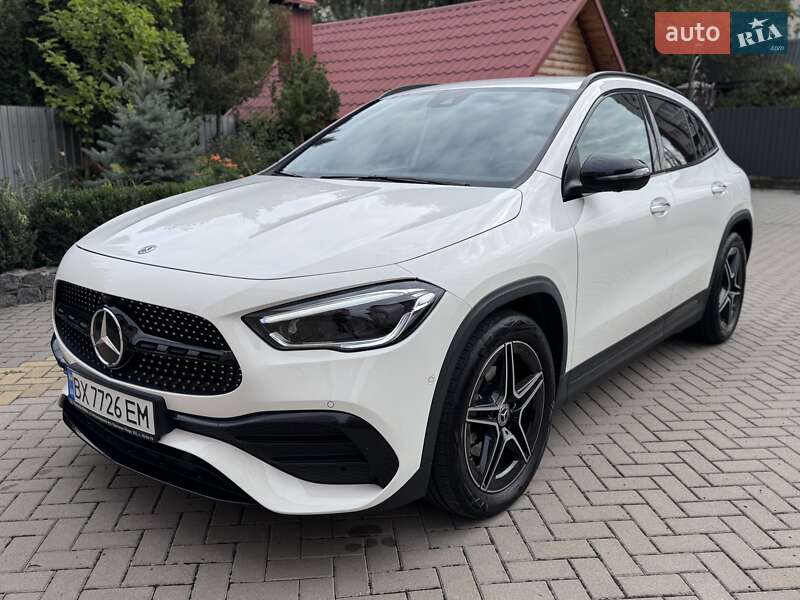 Позашляховик / Кросовер Mercedes-Benz GLA-Class 2021 в 