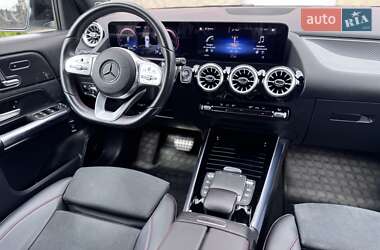 Позашляховик / Кросовер Mercedes-Benz GLA-Class 2021 в 