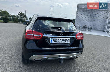 Внедорожник / Кроссовер Mercedes-Benz GLA-Class 2016 в 