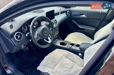 Внедорожник / Кроссовер Mercedes-Benz GLA-Class 2016 в 