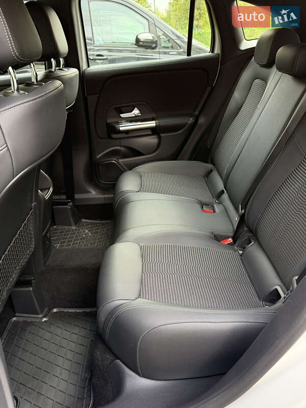 Внедорожник / Кроссовер Mercedes-Benz GLA-Class 2022 в Киеве фото 14 Внедорожник / Кроссовер Mercedes-Benz GLA-Class 2022 в Киеве
