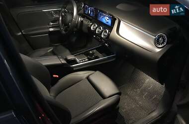 Внедорожник / Кроссовер Mercedes-Benz GLA-Class 2021 в 