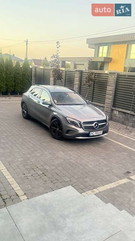 Внедорожник / Кроссовер Mercedes-Benz GLA-Class 2014 в Луцке