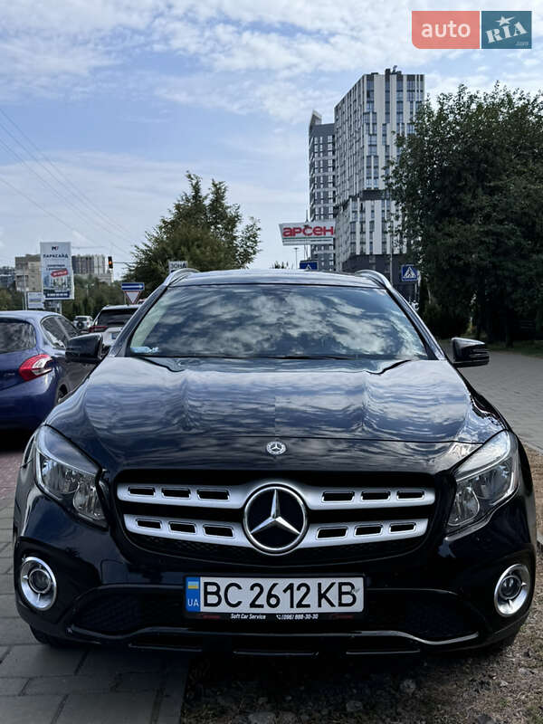 Позашляховик / Кросовер Mercedes-Benz GLA-Class 2018 в Львові