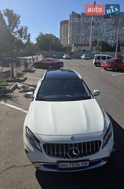 Mercedes-Benz GLA-Class 2015
