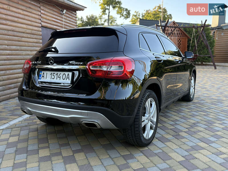 Внедорожник / Кроссовер Mercedes-Benz GLA-Class 2015 в Киеве
