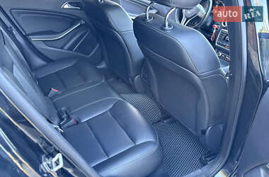 Внедорожник / Кроссовер Mercedes-Benz GLA-Class 2015 в 